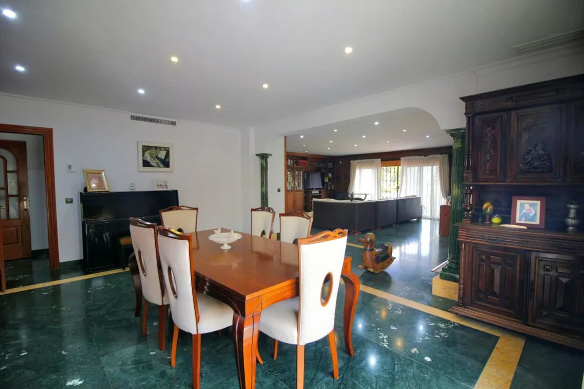 726e7d9c-378a-4021-9bf5-b65d784a7640