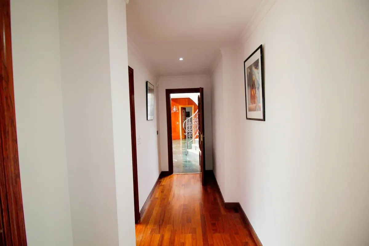 8a18d7a8-e383-41c8-bba1-1572b5fbd2bb