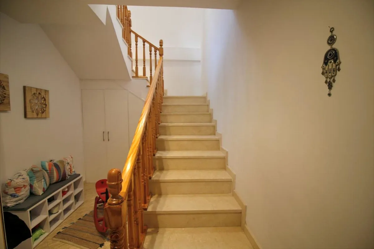 9cb01f7b-9f3b-4c6b-b919-16898a4e99a9