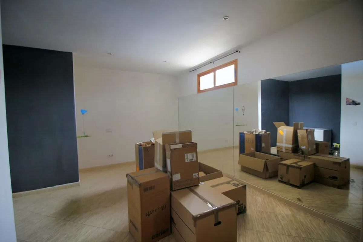 b5fa50c6-1d64-4e2e-972f-0b9d9f24a7f5