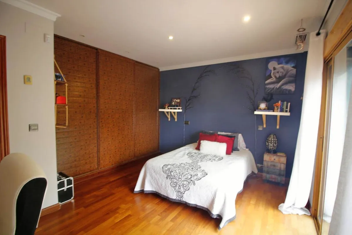 d1825177-da3e-40f6-a004-76f42526043e