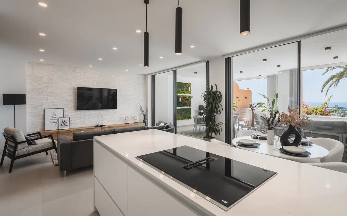 64107b60-0d1f-476b-967c-fafb3da357f6