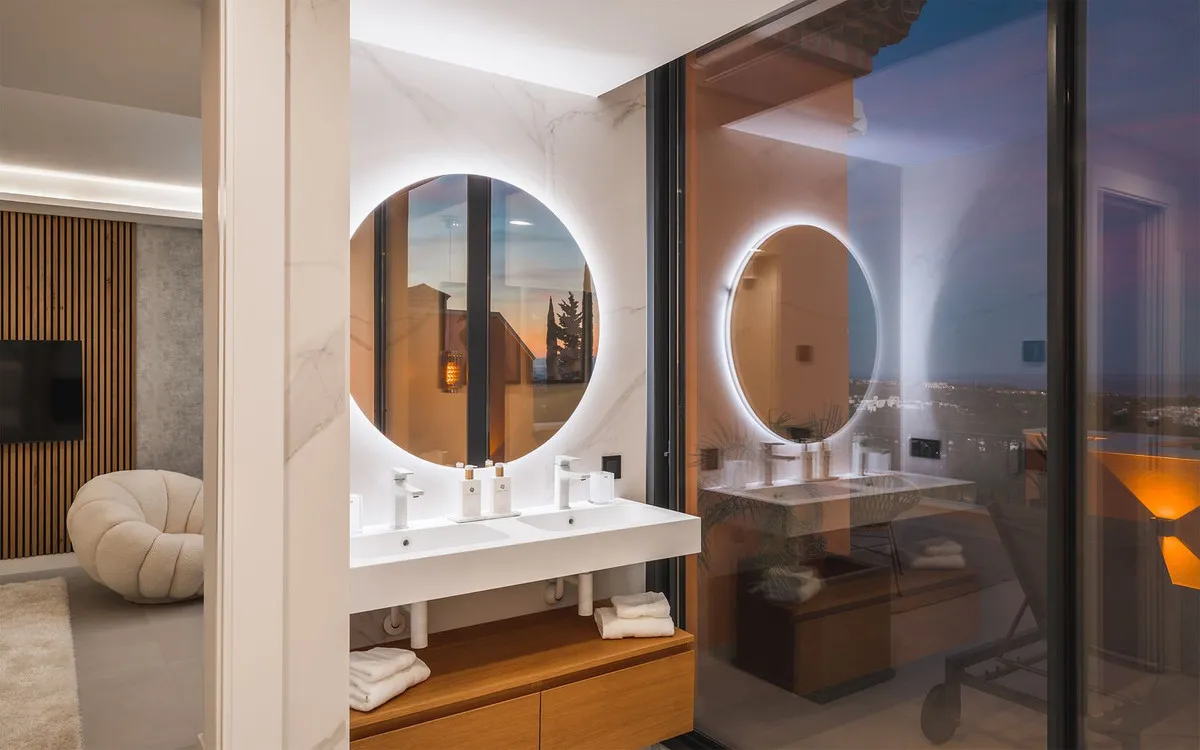 7c671725-12d2-47a0-be3b-96a7331710ab