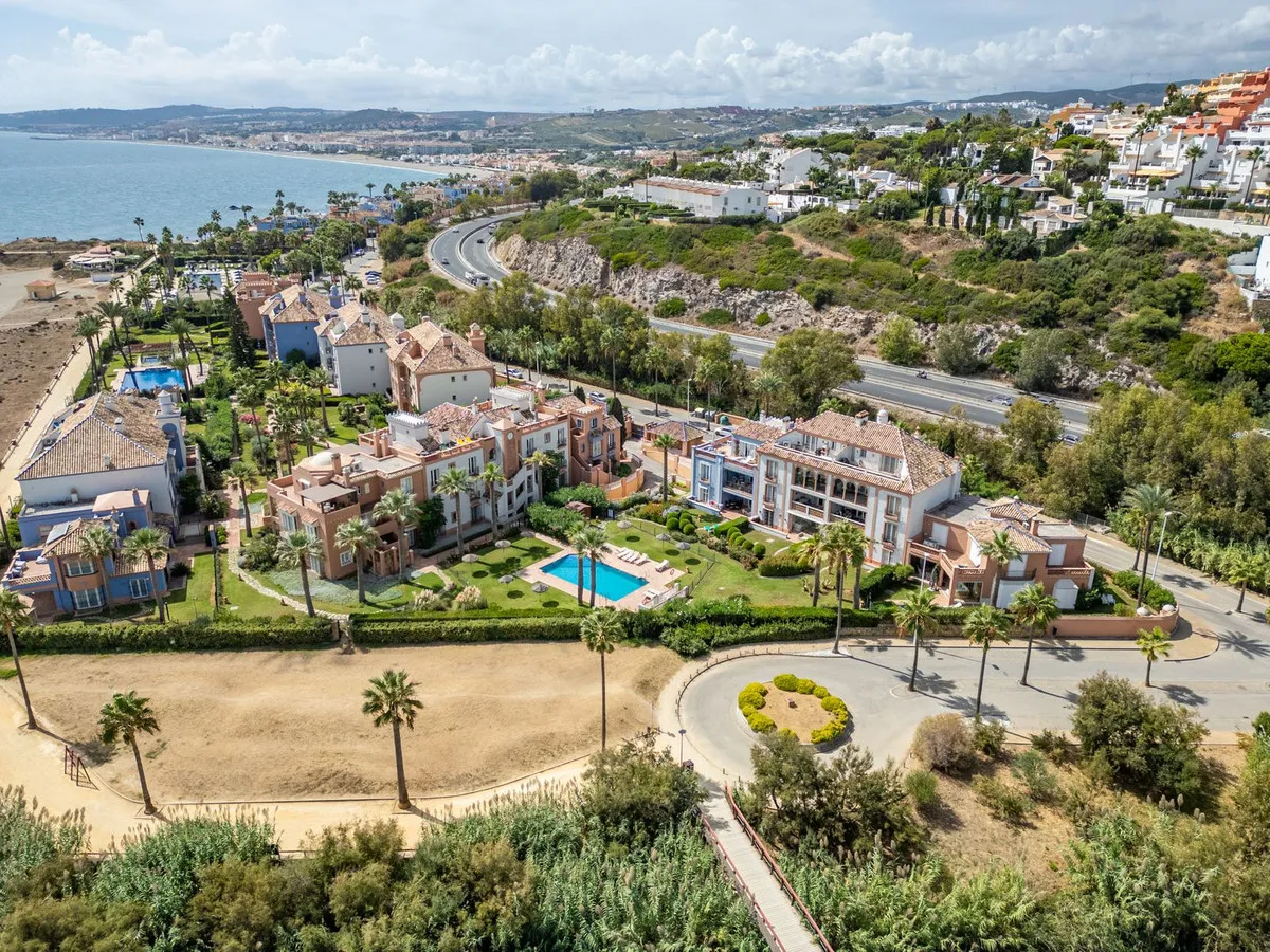 3d8523cc-2191-4a3f-af90-b18a0e3188d4