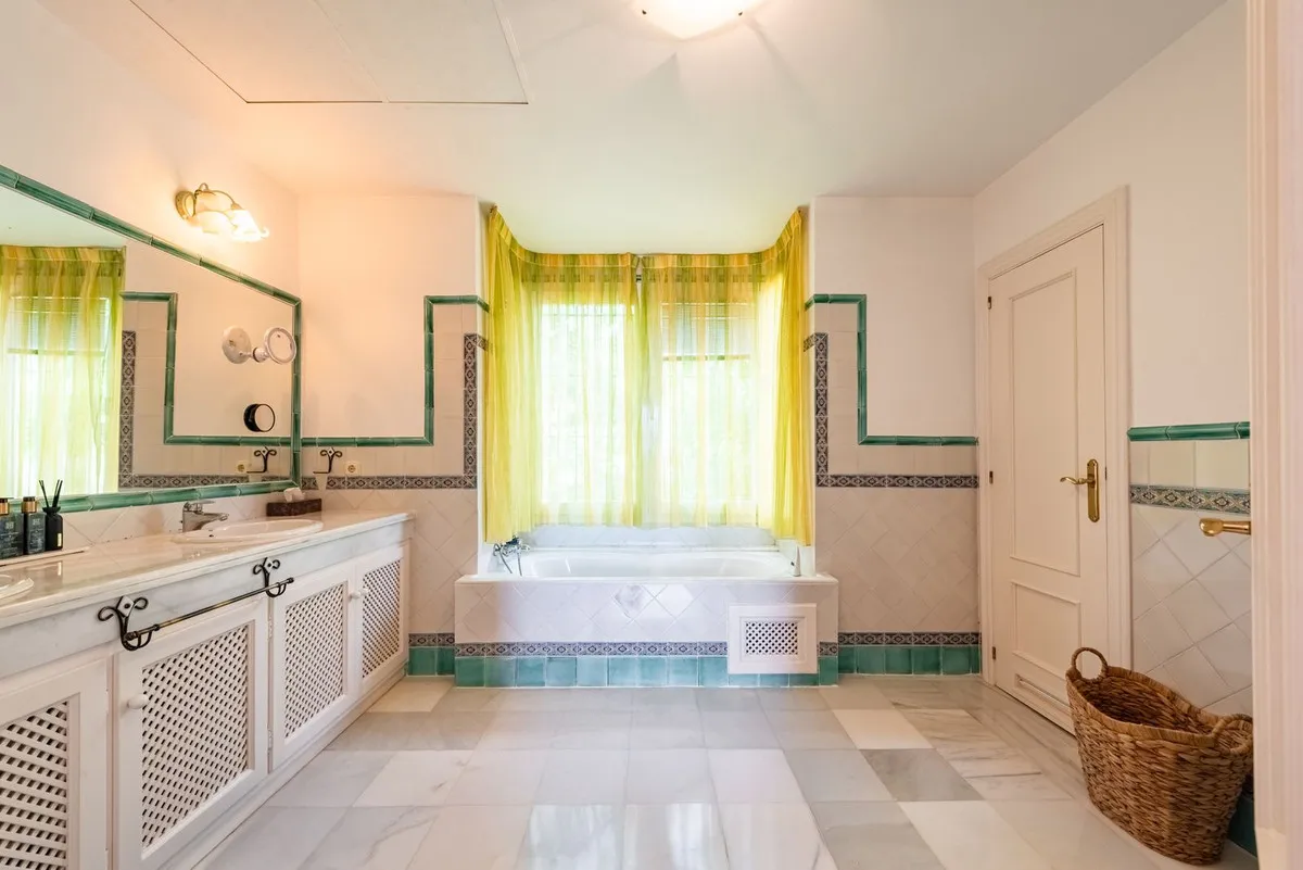 9054cd0b-78b5-4678-a09b-67d774c86169