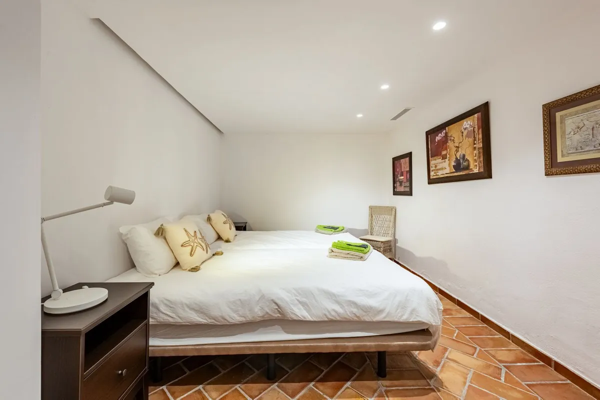 aecbea70-b78d-40b4-a13c-748704ffeef9