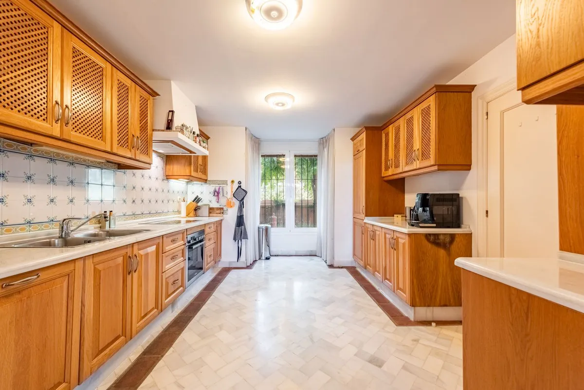 ffaa90e6-6597-4a9b-938d-d1329bfcd469