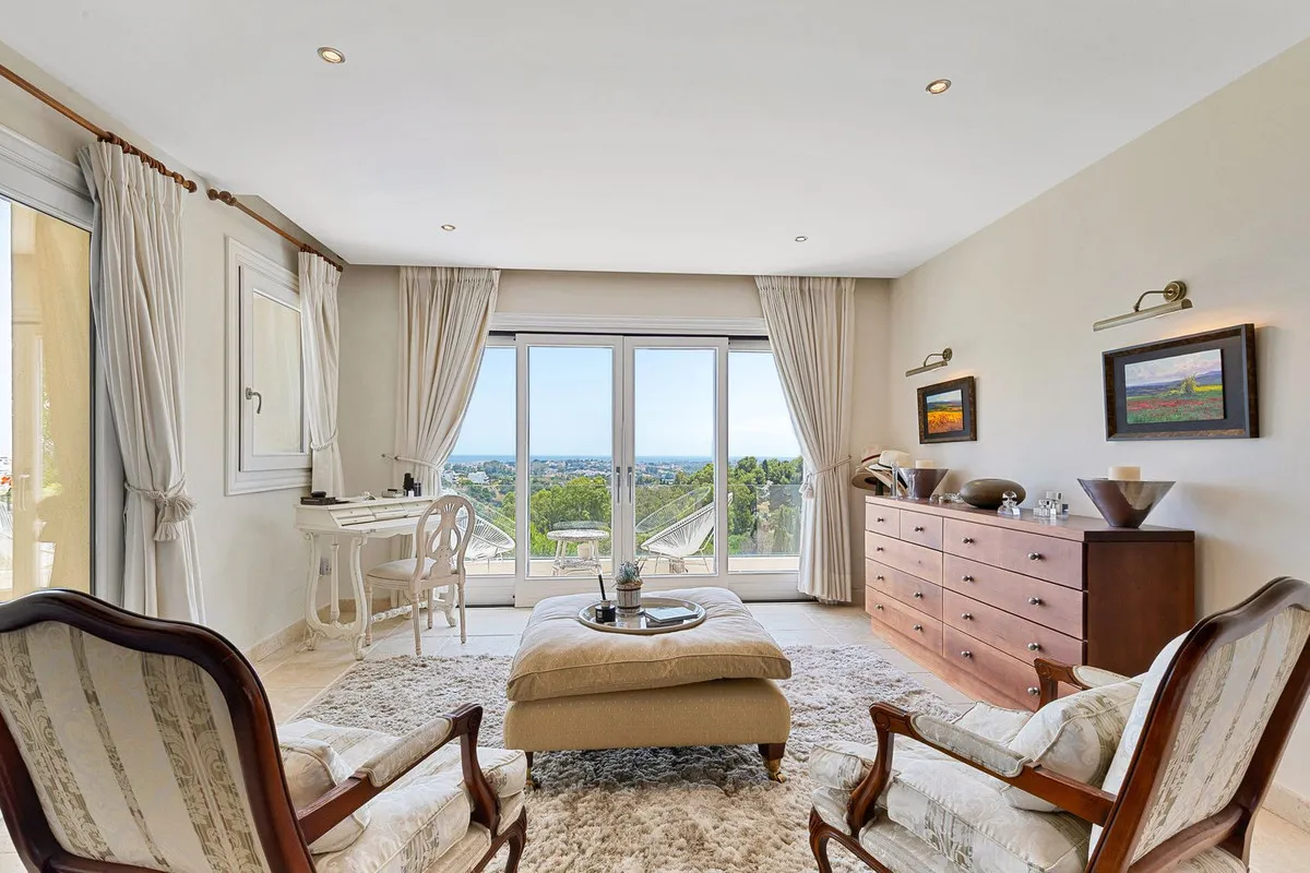 f7ab80be-a58a-4d72-90ff-cb16e0b5d946