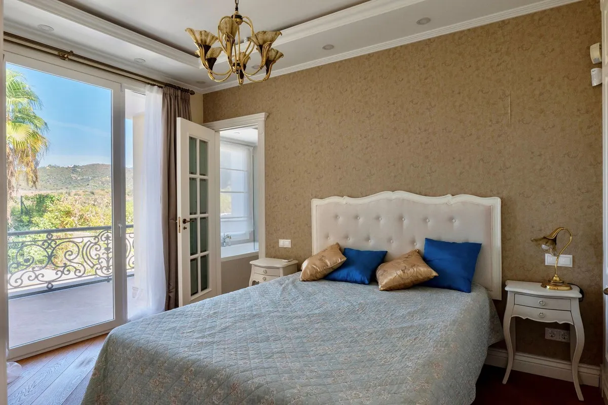 204c221d-997e-4e90-b957-6e5c33dca838