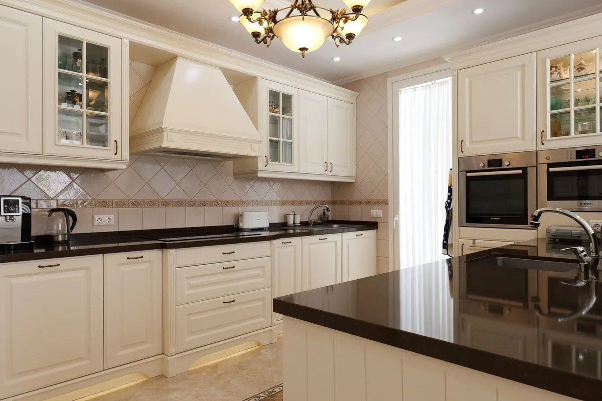 b8f6e272-f162-4df6-b9a9-69480ac5c6c3