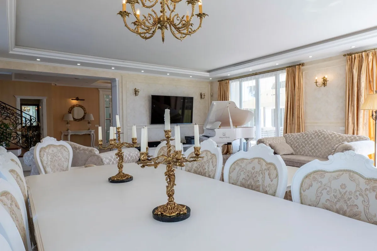 e0d50c18-7089-4211-804b-212be3cda5d5