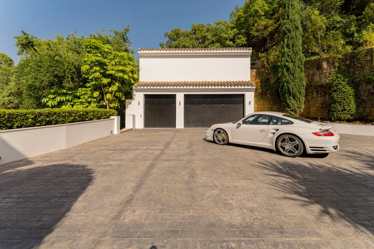 1277d0cc-8239-4267-a1ce-f4b5d18c9e81