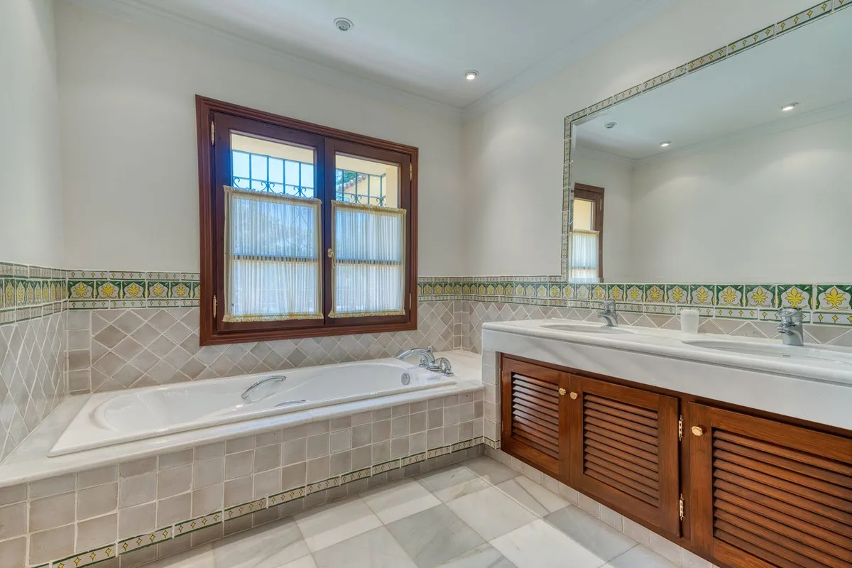 18923665-a49d-4f9a-be1e-25feb7a2bace