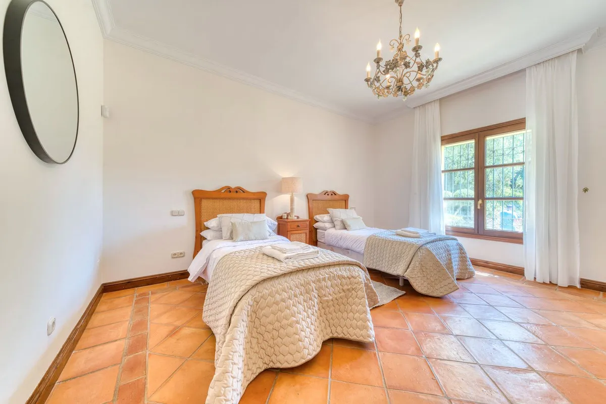 3347bef6-0cad-46ec-b8e1-5541f67c7221