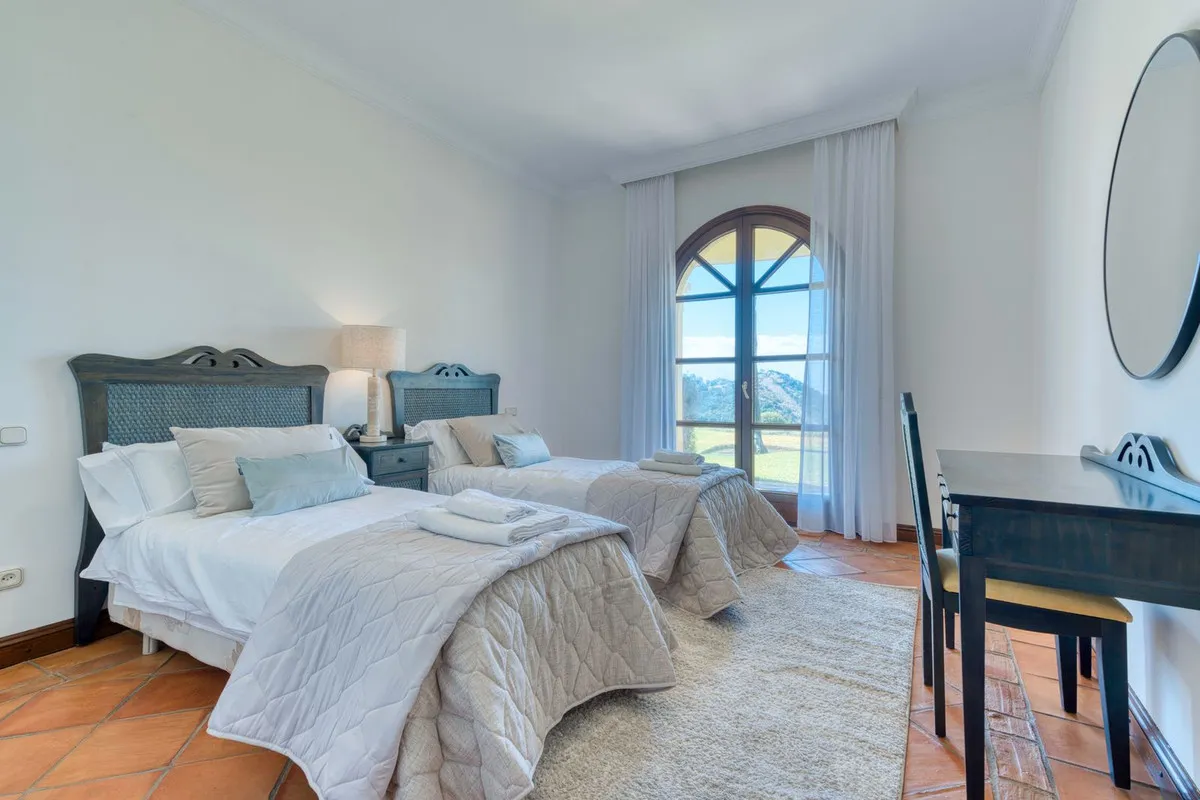 555972a0-6a0a-4fcd-9422-6fe7ff4b62d0