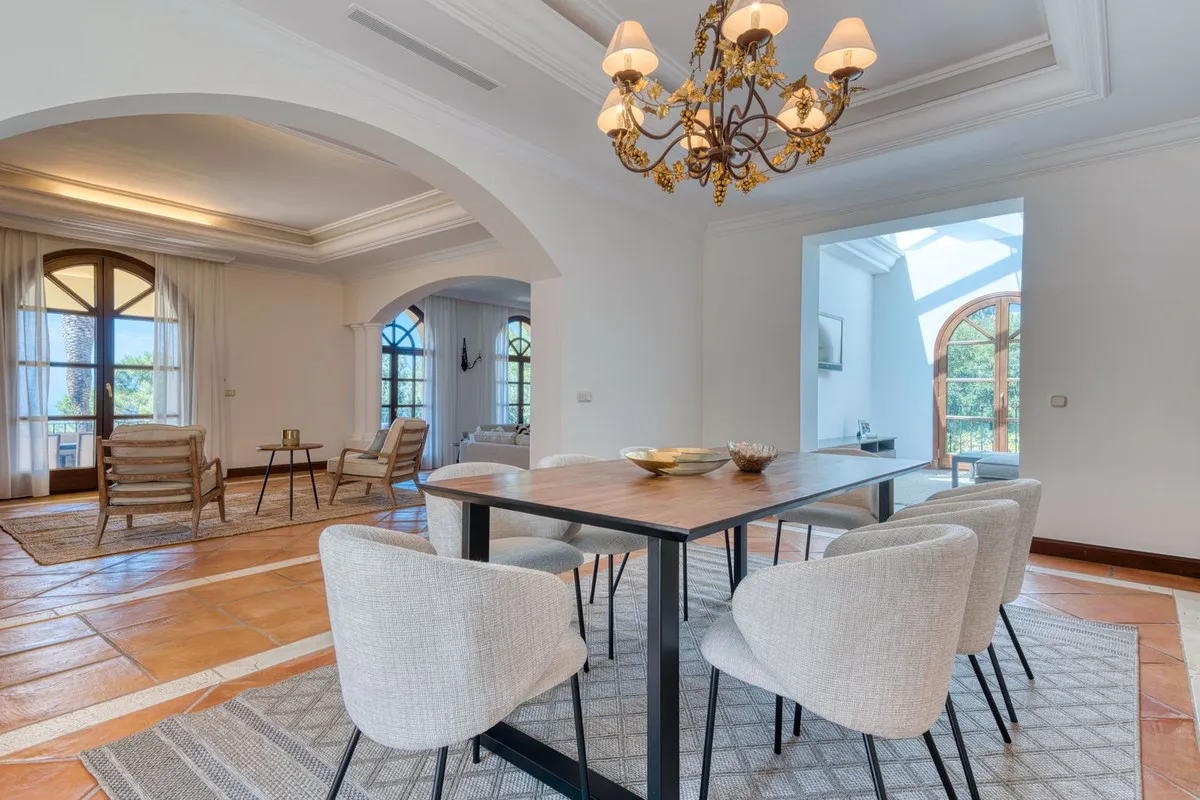 5803958e-b386-4b99-8baa-3d2543a91948