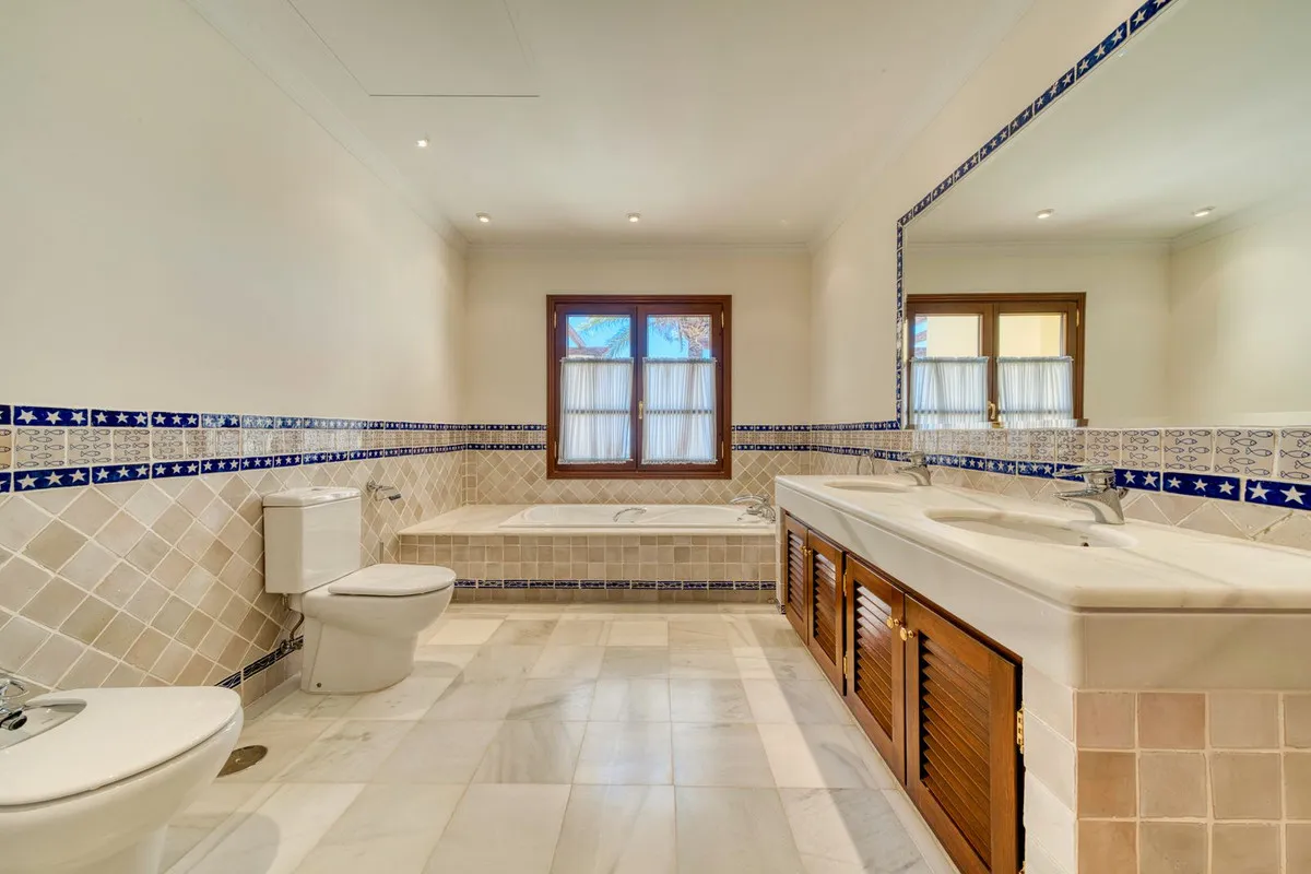 5e2a2112-8ad1-4ec7-a14b-d3a6f5a0f7d0