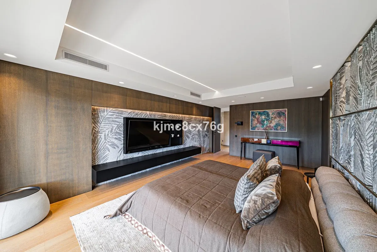 014e4dc2-9e2b-4699-874a-f3d18a9eb7d7