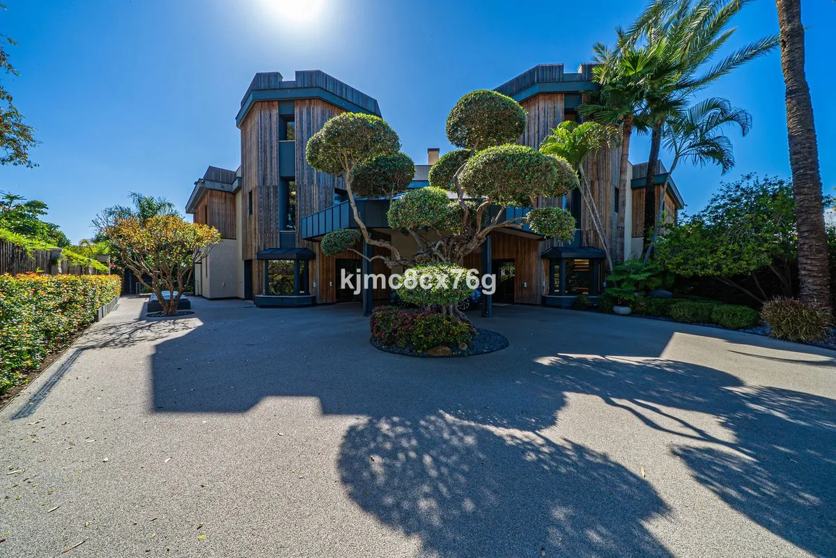 11095925-9997-4e2e-9941-68a0d537bd9b