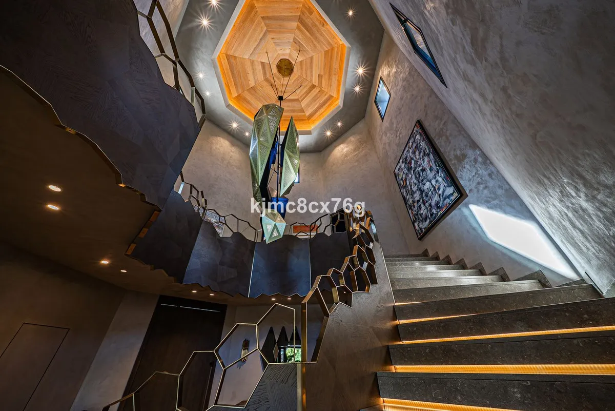 14385106-2a97-491f-83ee-fefb2311bd2f