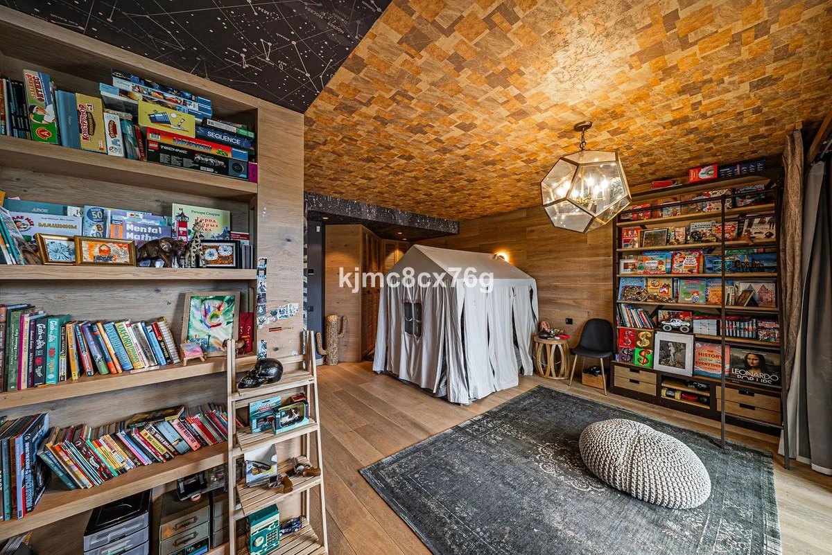 21820f04-986f-495b-9025-7b11a9fc30a1