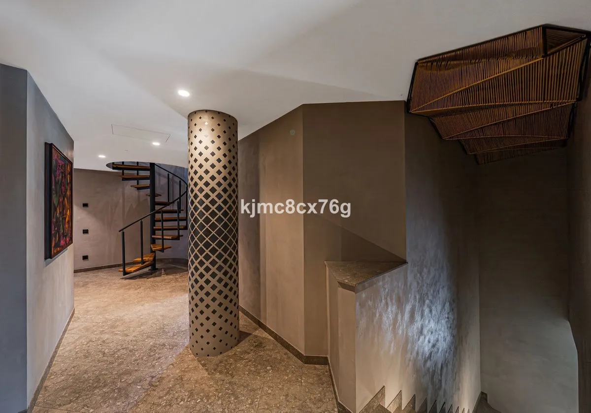 2aab0513-e149-4500-b6c8-b234c3f623cf