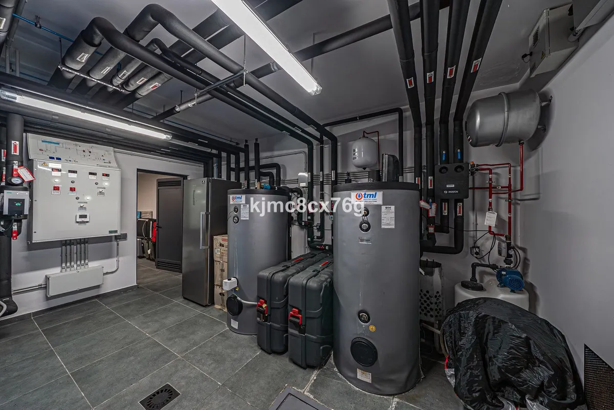 6f1e54d2-986a-4177-9e56-432cb03b404a