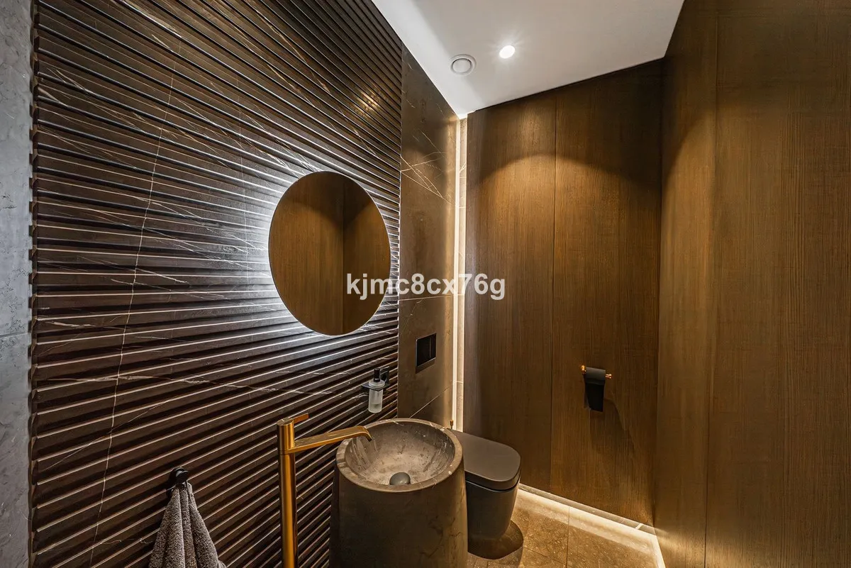 b031f493-e133-45f0-ae35-f535ed8b2faa