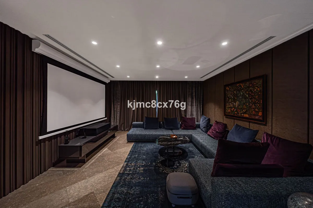 b21ef9a0-5a44-4a2a-9020-4eb3d806e0dc