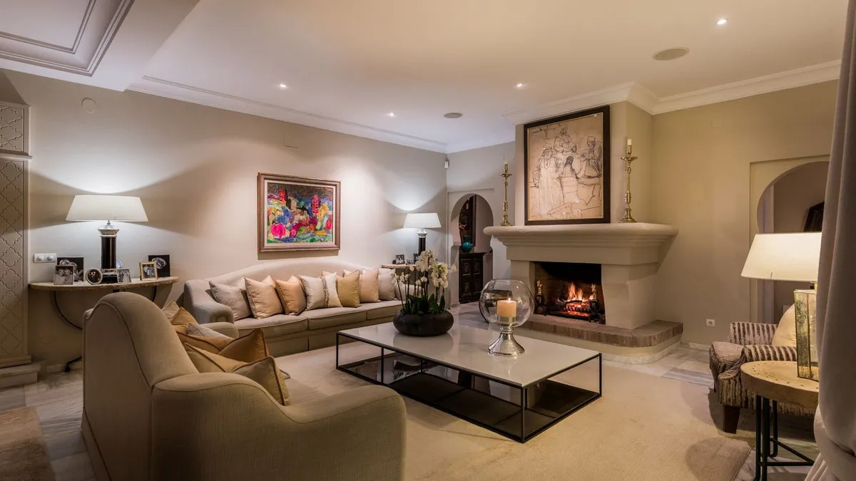 e22e96a1-f553-483f-a4a8-6ceccf2d75f5