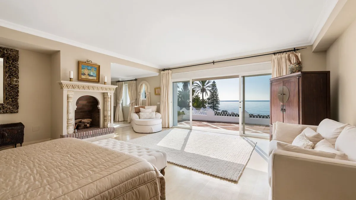 f900a38b-658d-452f-8f4a-23c5eeb6d501