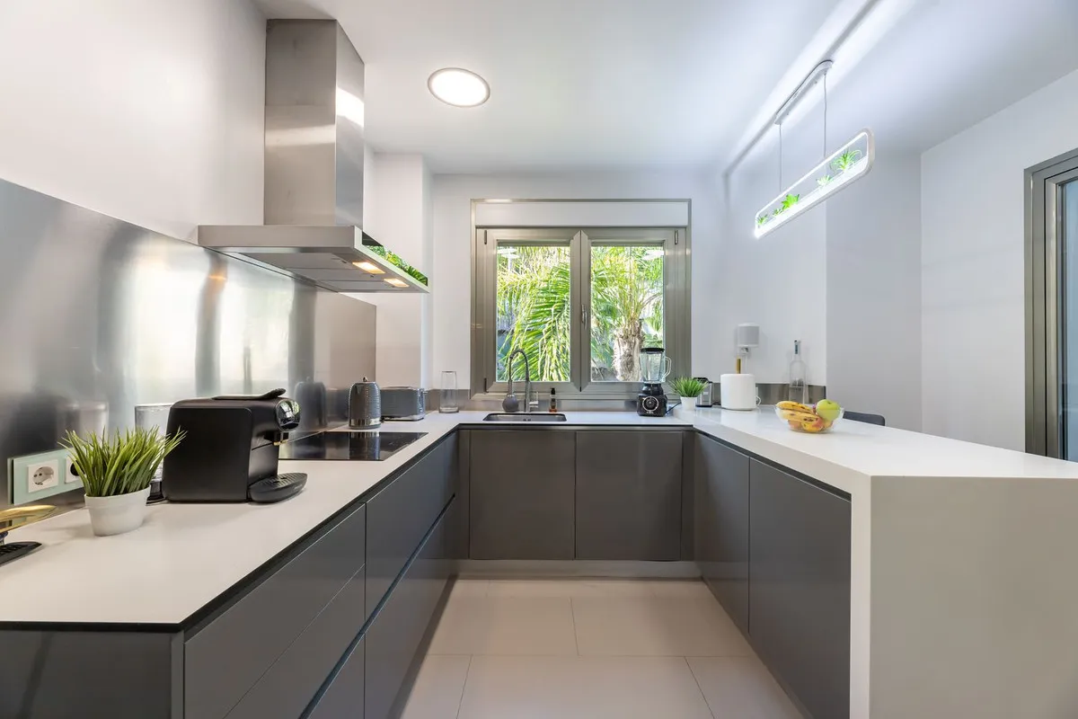 9f261f30-dbdf-47c9-91a5-51921cfa6199