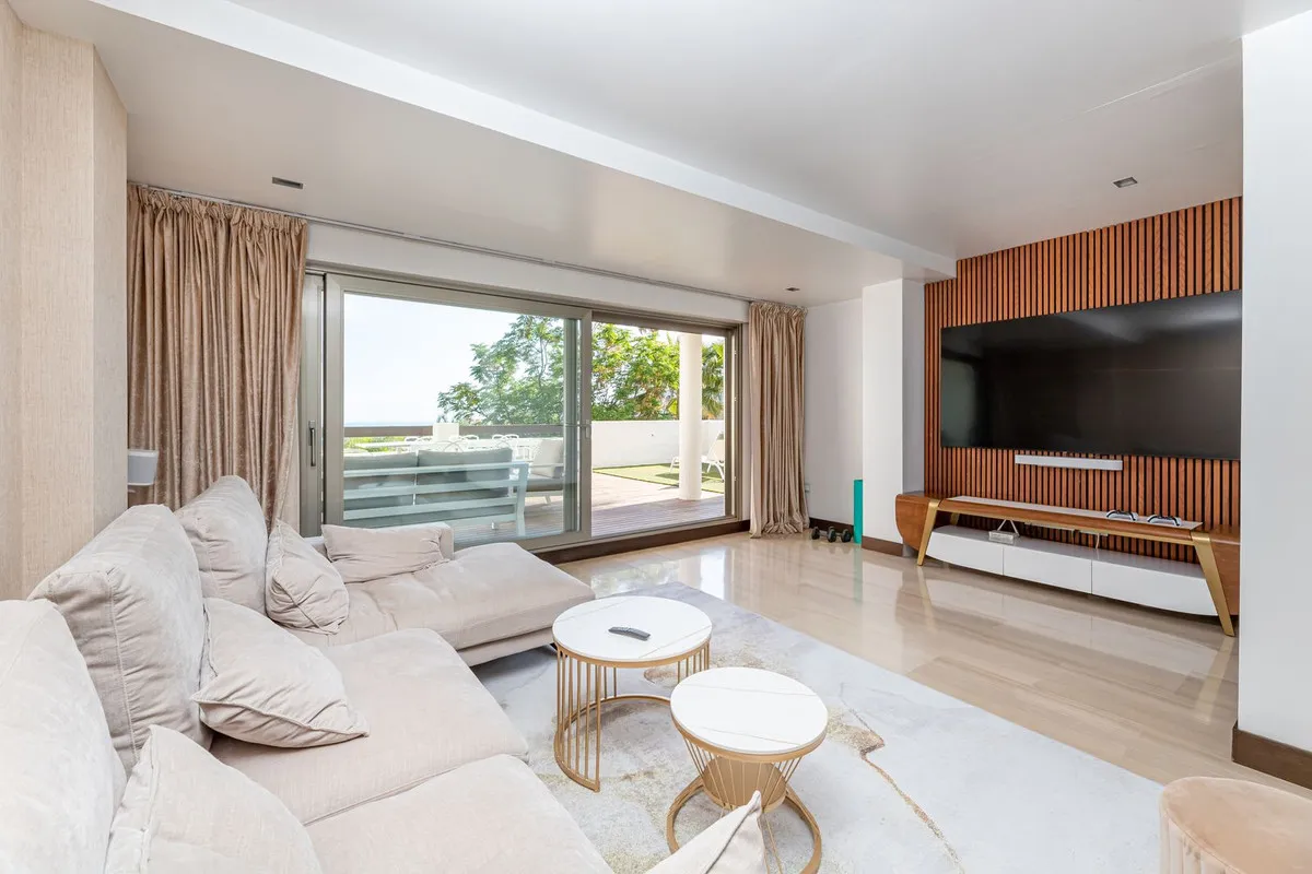 db1bc267-75a4-4d18-bd55-102785f5c361