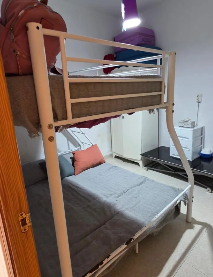 6d7475b9-9811-425a-9c8a-61914f803a40