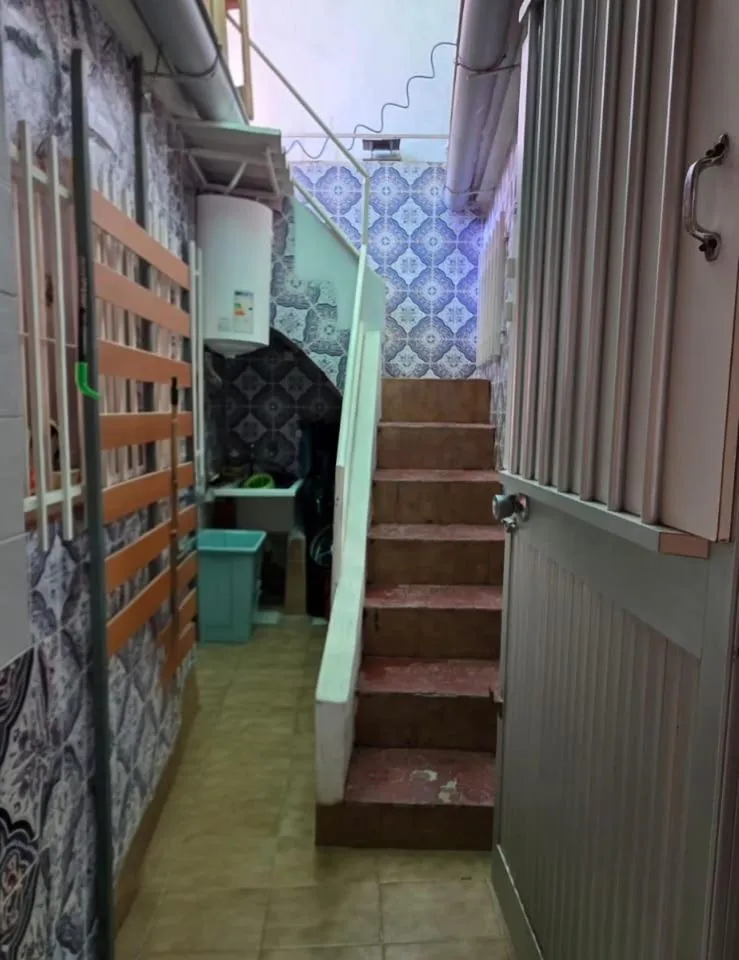 8d6f72a4-50a9-4370-b2db-9e1f9a5e185f