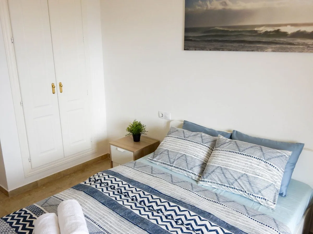 04ff74dc-ae56-4057-bd4e-1a39c9f117b4