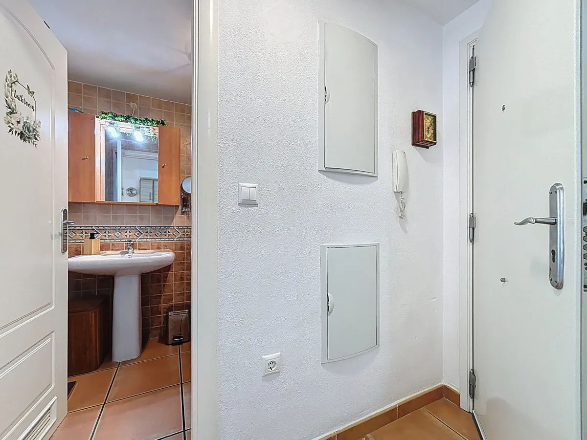 9fb7d00d-c335-4754-8d9e-1d2b595212d4