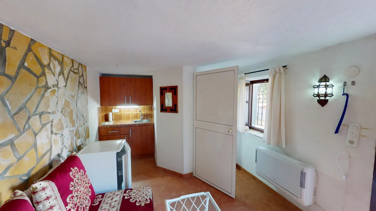 8f865c4a-ae65-4cfc-8052-858830303d51