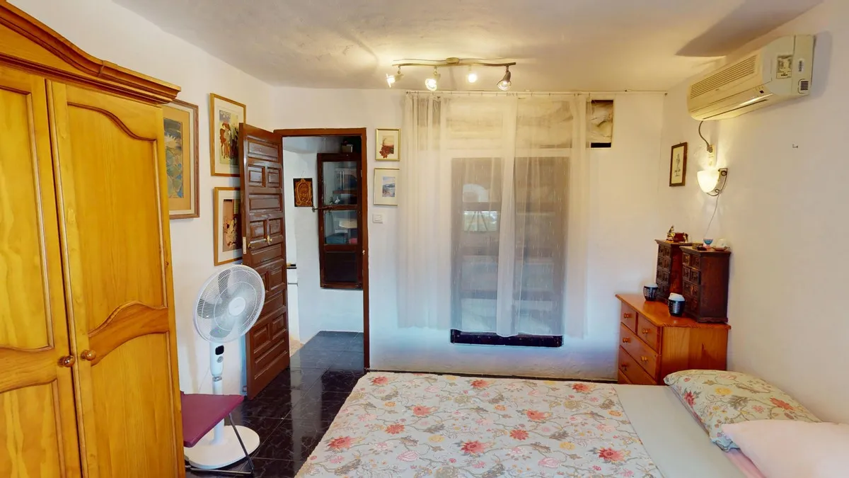 aa095dae-bf50-4933-8080-715b5c52b7d0