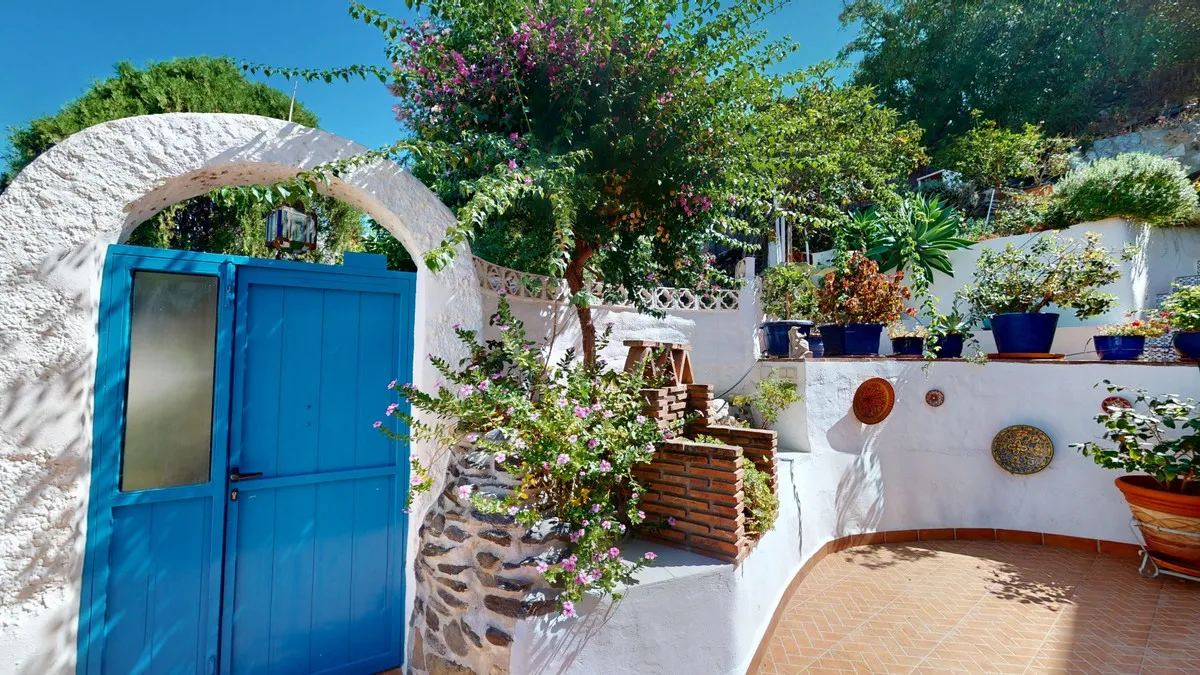 acbce82b-c5da-4002-a144-b382203b1be9