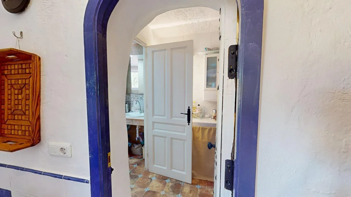 b1d840f6-4786-4e9d-914a-272267f994f4