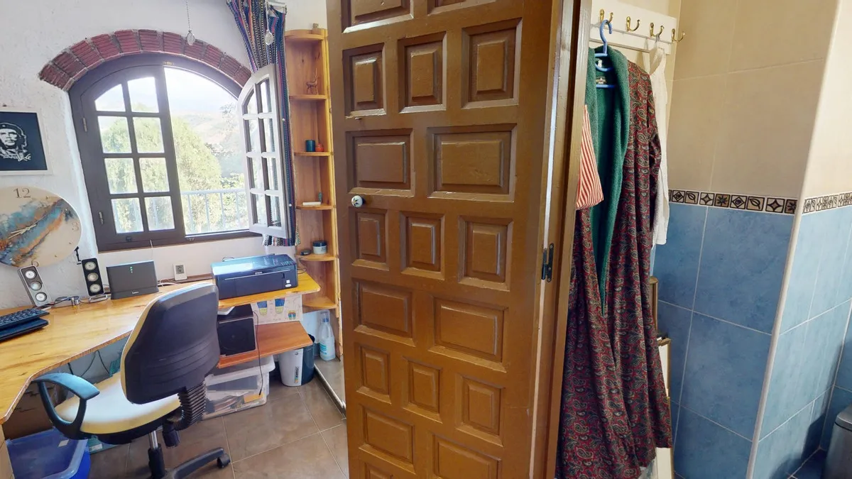 bcd6b39b-cda8-4e55-8586-a6b412924be0