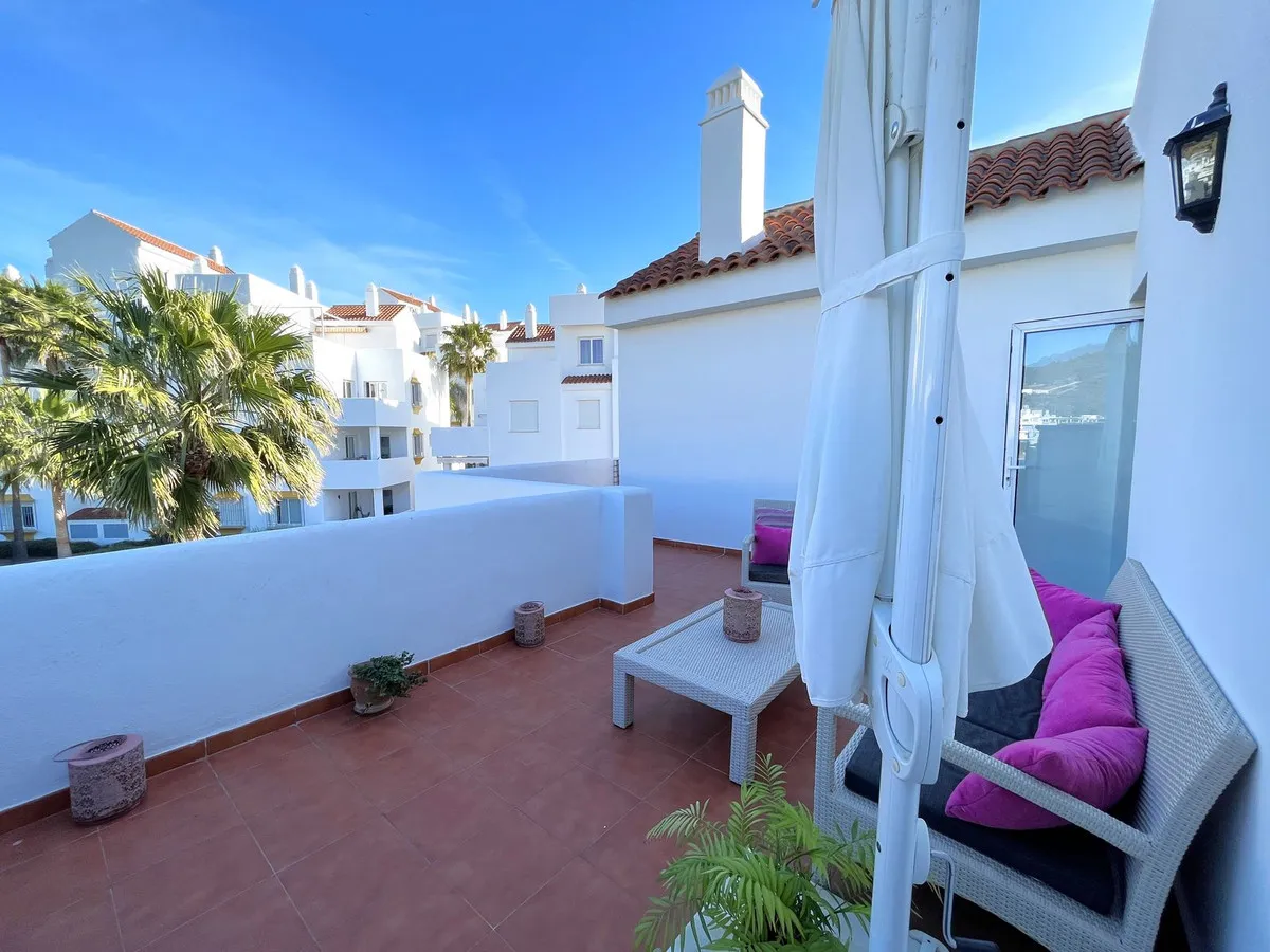 08d4def2-a2a0-40c2-8b3f-4090f46e294e