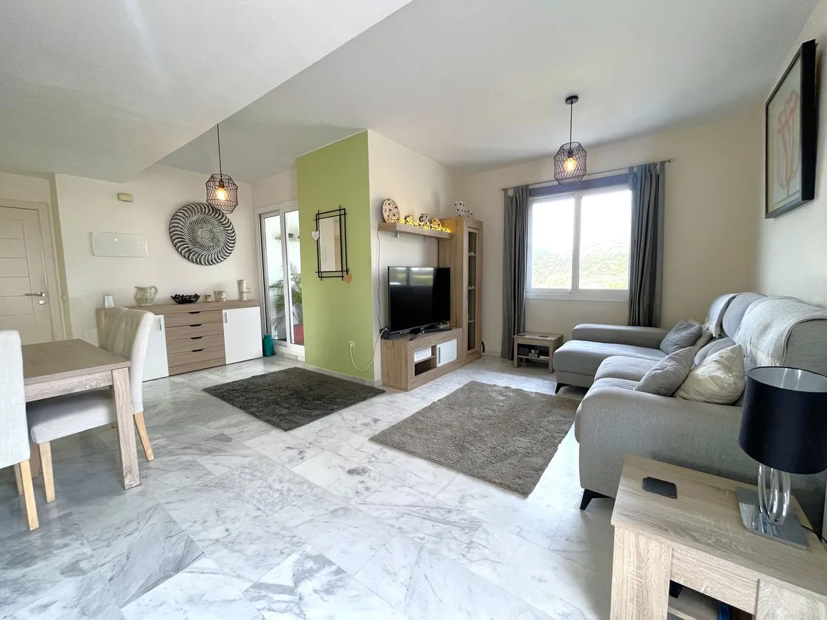 b95b457e-495a-46c4-afed-78628fba4a0f