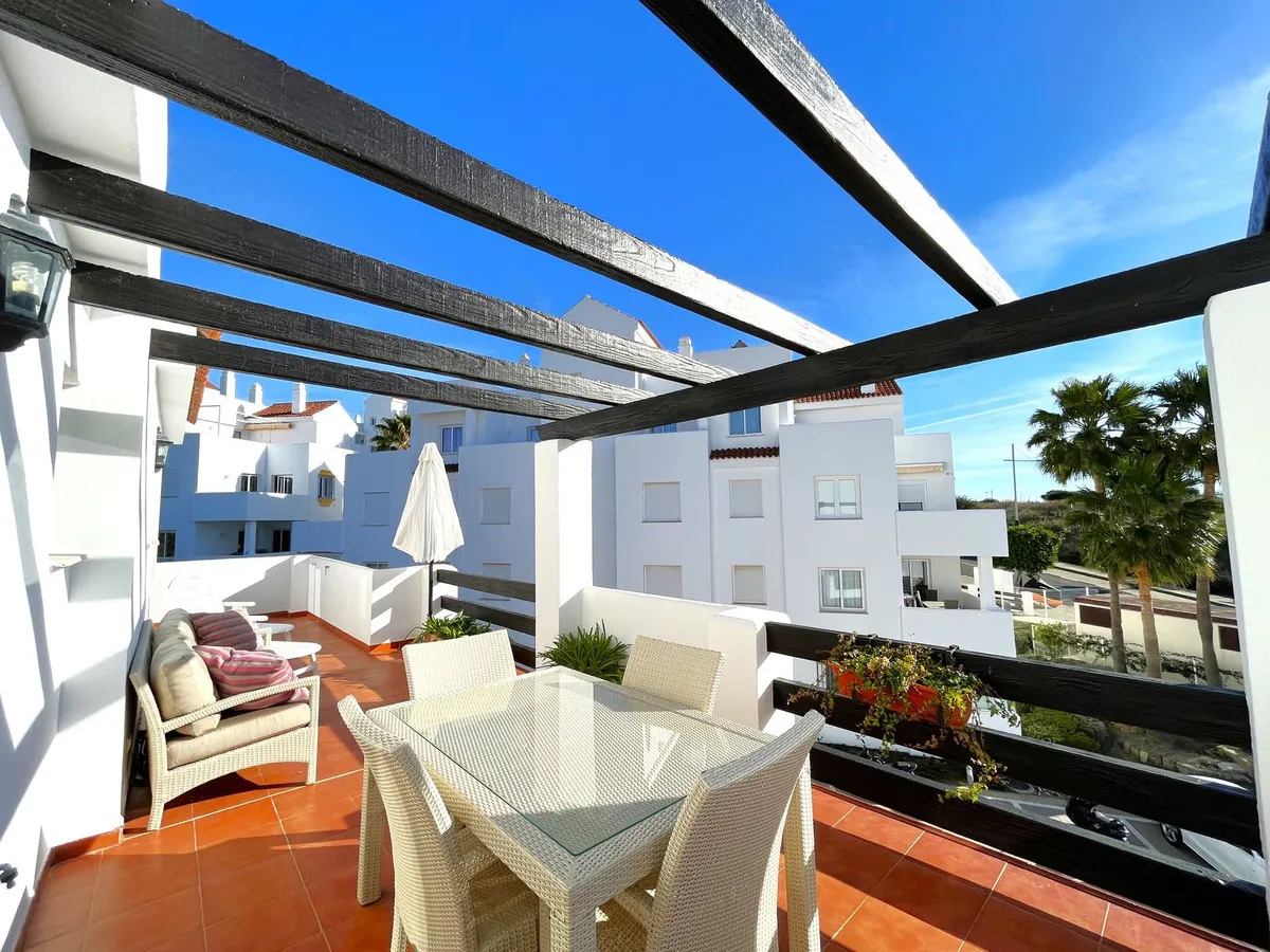 ccbf00b6-2b52-4d90-9284-7840b547b2f8