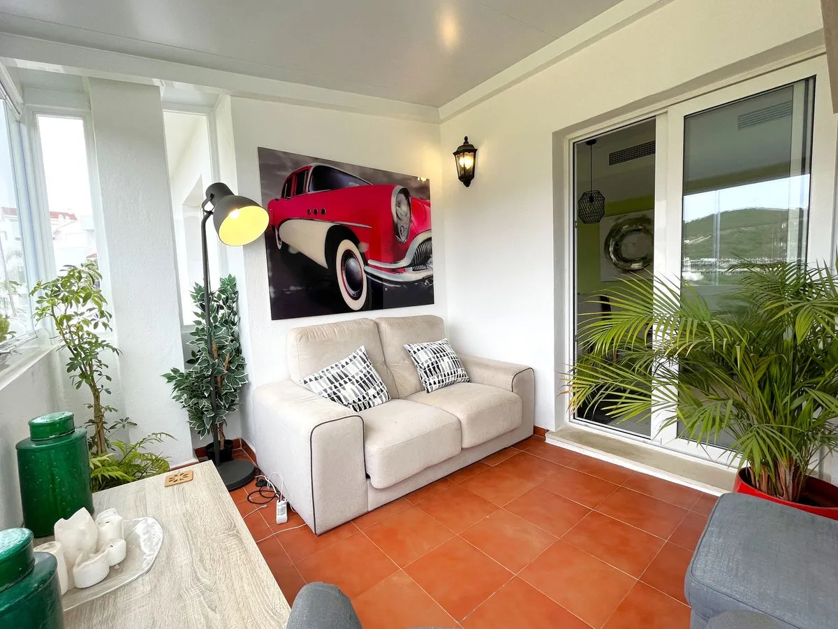 d608b25c-d78e-4307-8436-95b5543e1346