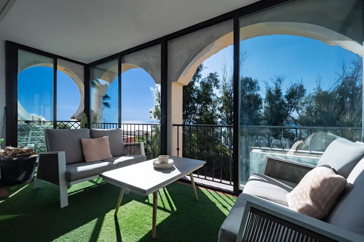 1966d068-17e4-4ac9-b9af-00274b88a296