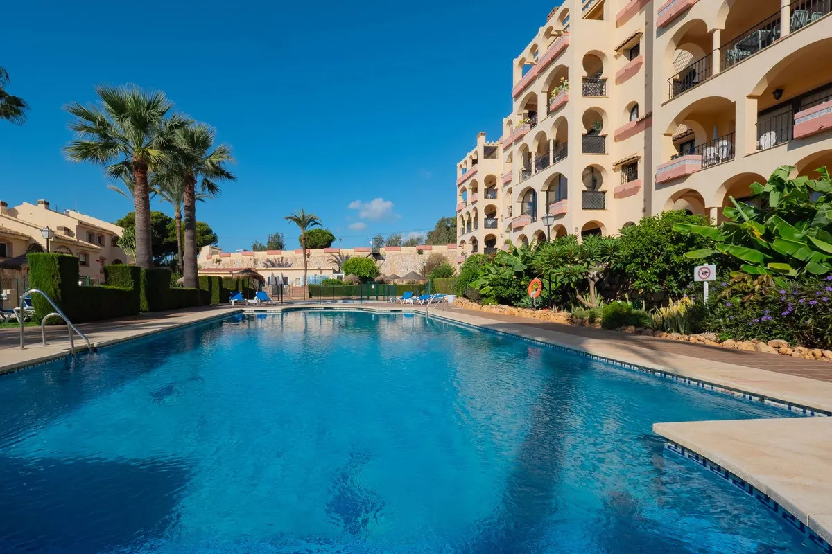 6b1d9aa5-0047-430b-951d-45c166f8acae