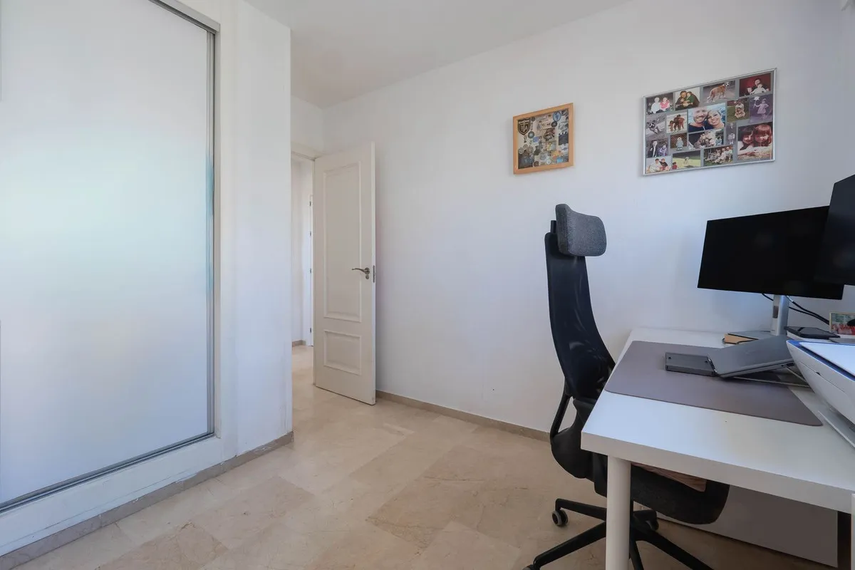 b74e624f-03bf-4b81-992d-7e4a5ce2998c