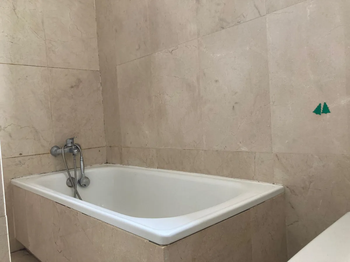 18a6c6fc-173e-426a-824e-8a614978d8e4